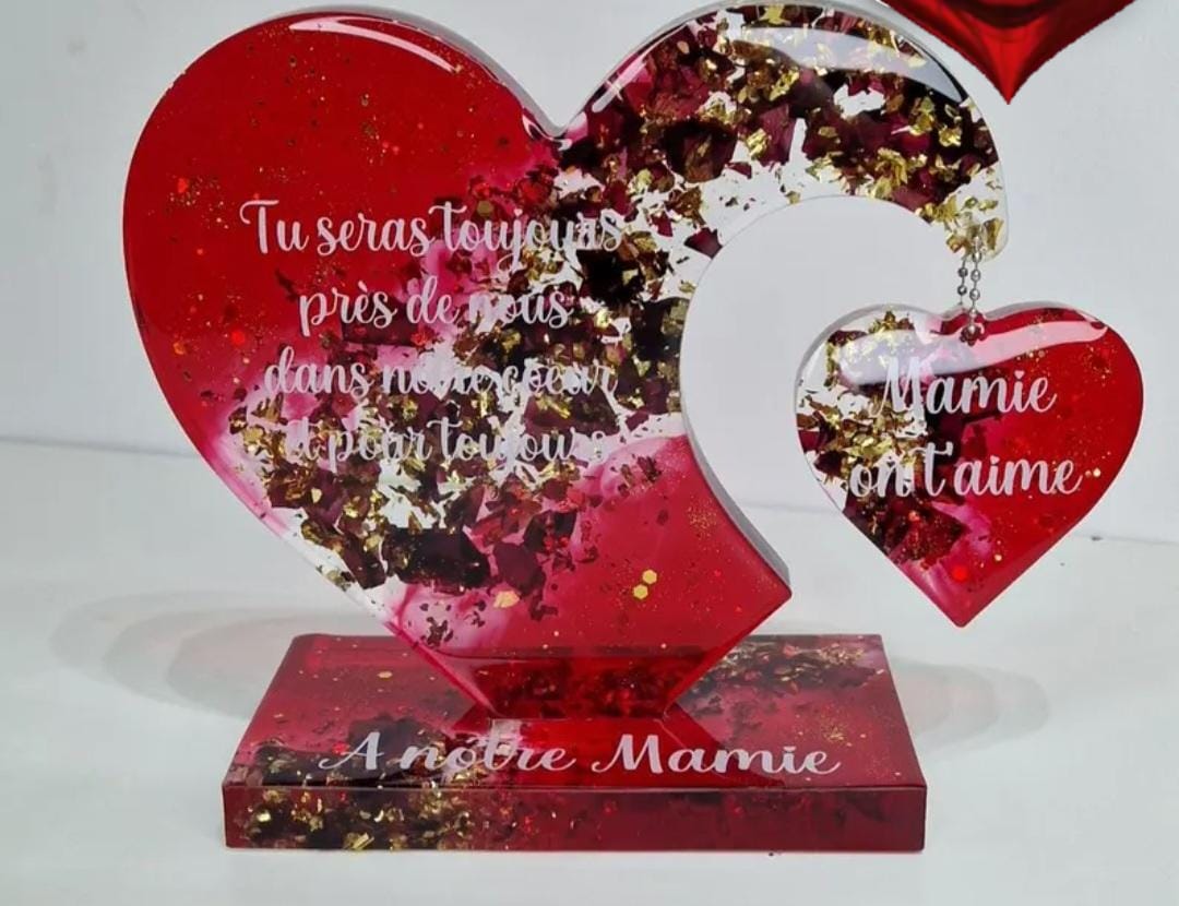 Hanging heart epoxy resin - Birthday gifts - wedding souvenir - Mother's Day